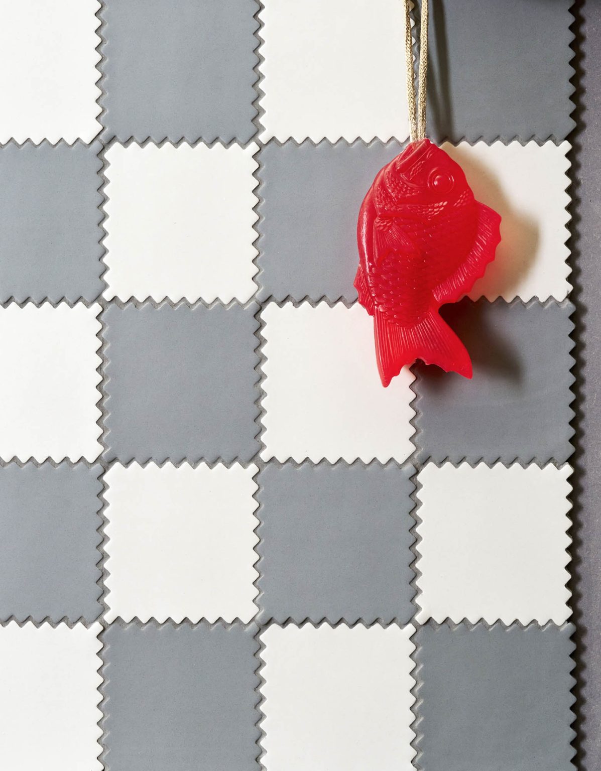 03_OpificioCeramico_Trim_DarkGrey_White-1197x1536