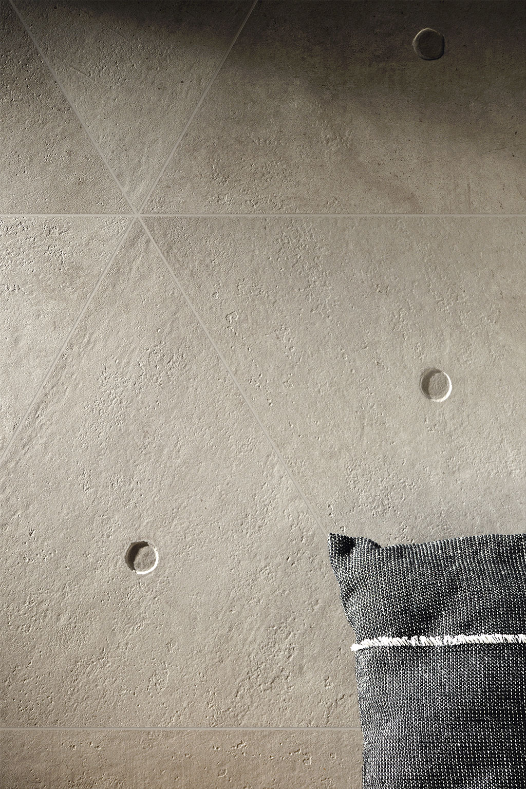 Ceramica-Fioranese_Dot_Triangle-Grigio-Chiaro_rivestimenti