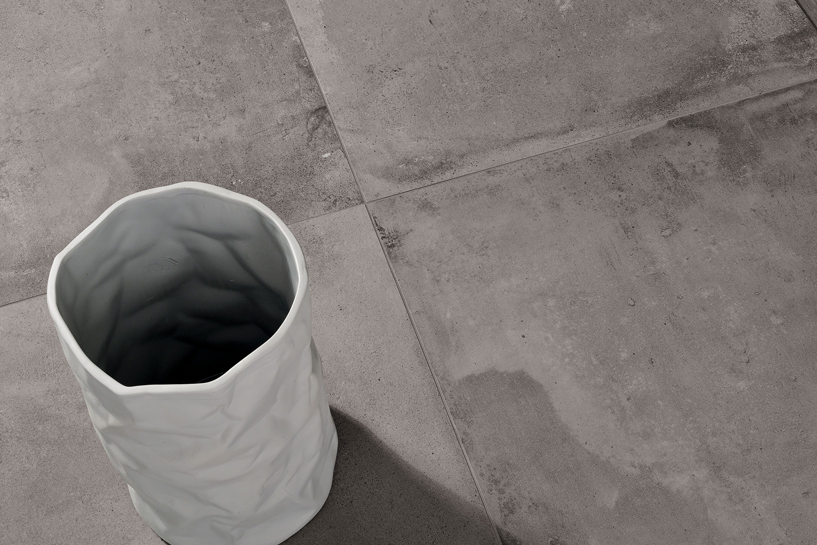 Pavimento-in-gres_Ceramiche-Coem_Cottocemento_Dark-Grey-60x120-1