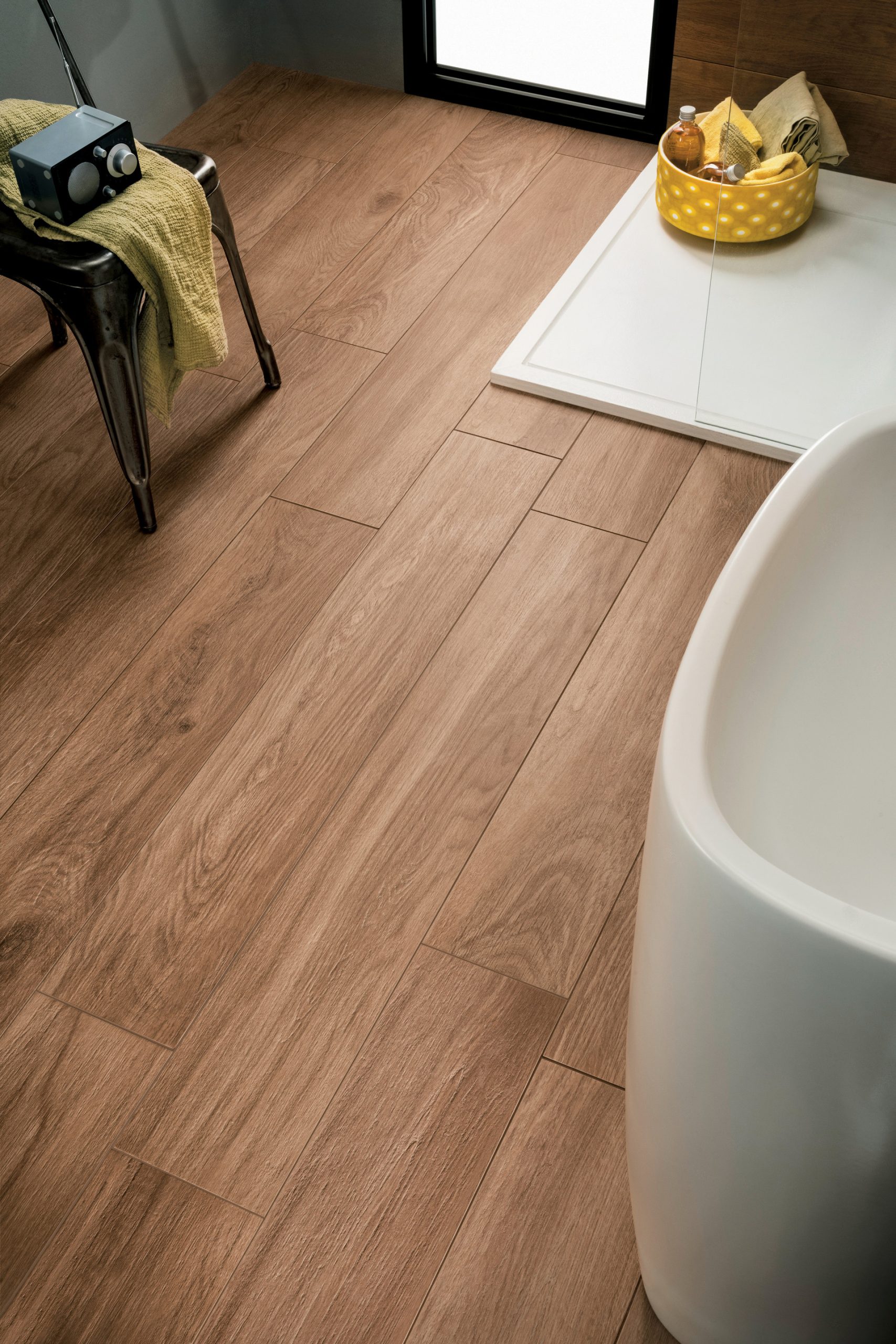 SIGNATURE SI04 20x120 Bathroom P10