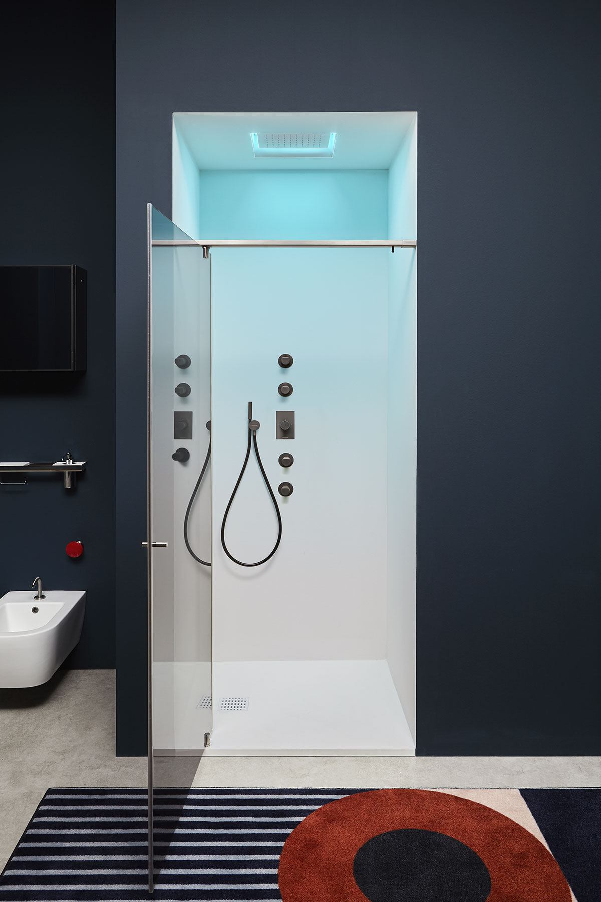 1587990022681_al_showroom_2019_03_07_indigo_termostatico_01_gen_vers_3web