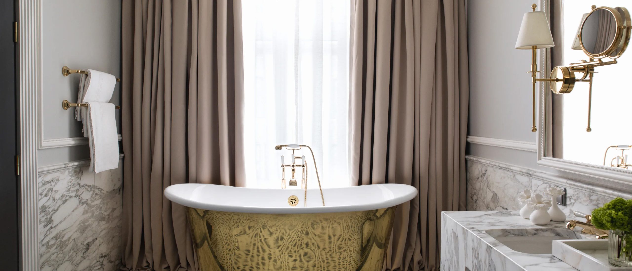 BritanniaHotel_SignatureSuite_photoDreyer+Hensley_Job_12001