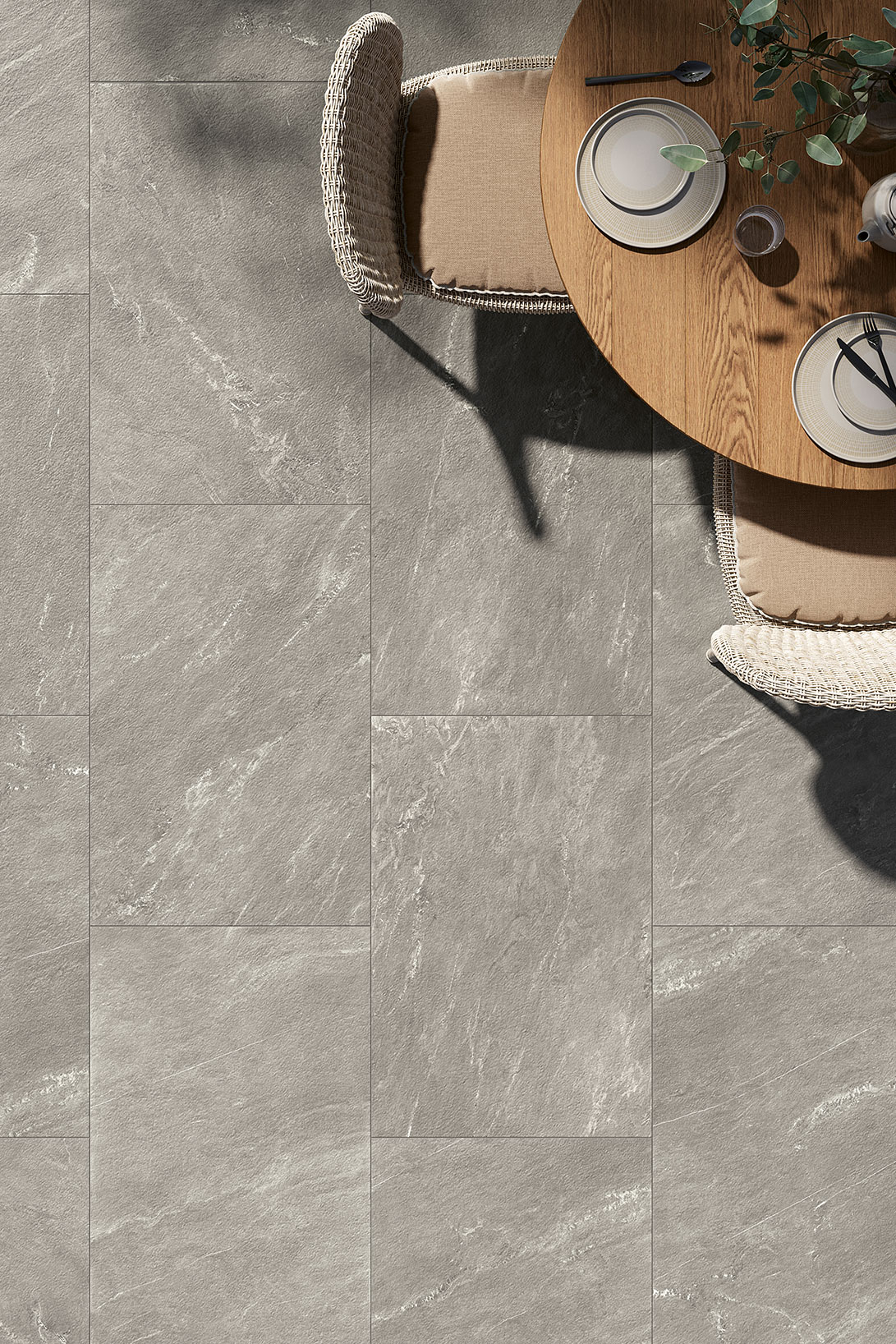 Ceramiche-Coem_Cardoso-Grigio-Chiaro-604x906-GresX2_pavimento-per-esterni-1