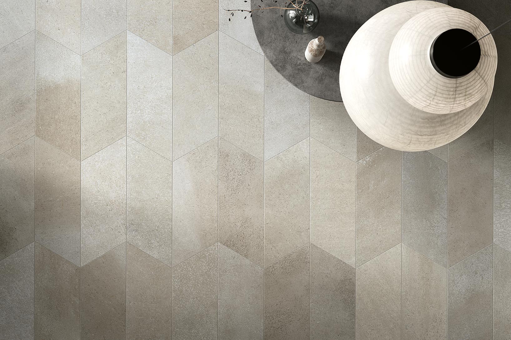 Ceramiche-Coem_English-Stone_Grey-Chevron_posa-piastrelle-1