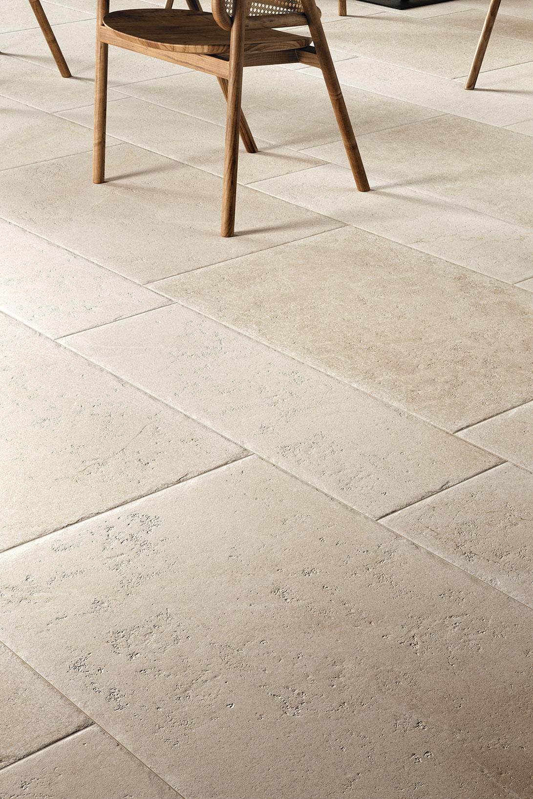 Ceramiche-Coem_Massive-Stone_Moon-604x906-302x906_pavimenti-interni-3