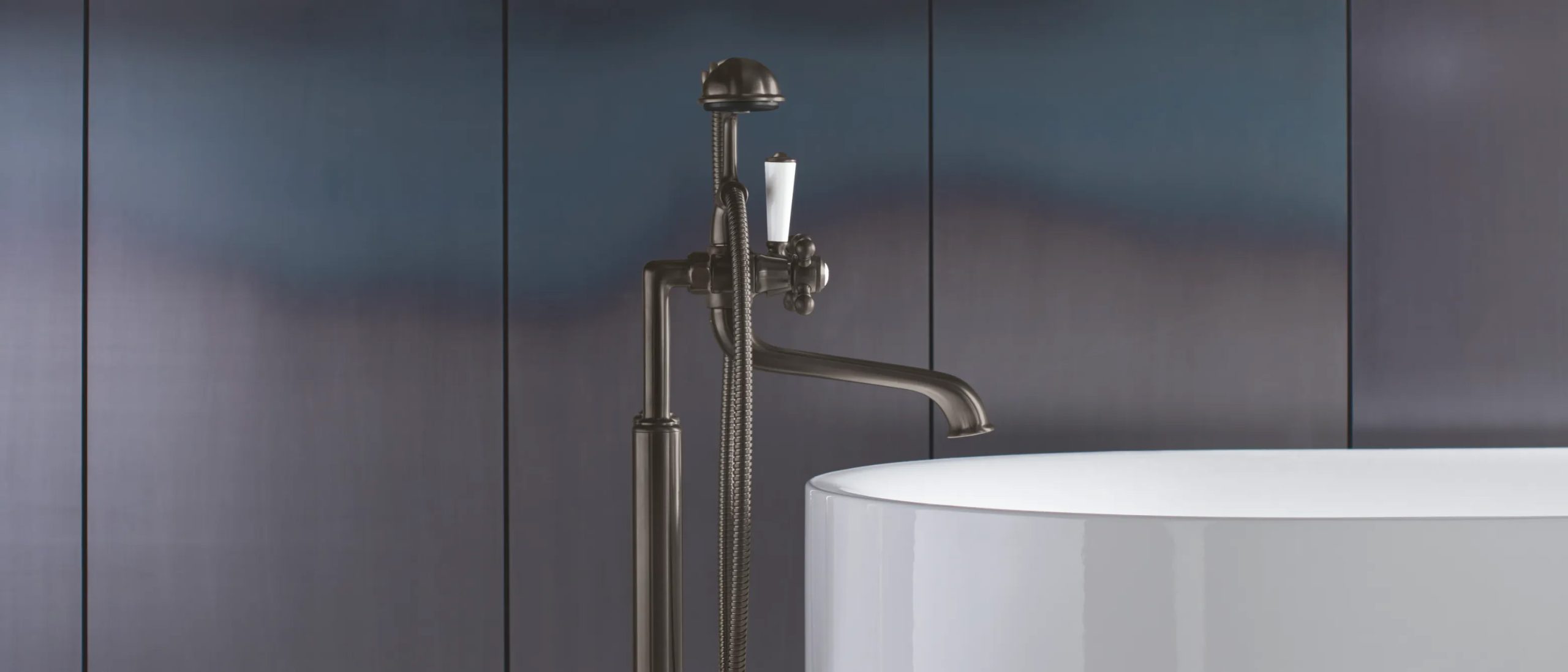 Dornbracht-Madison-inspiration-bathroom-tub-faucet-Platinum