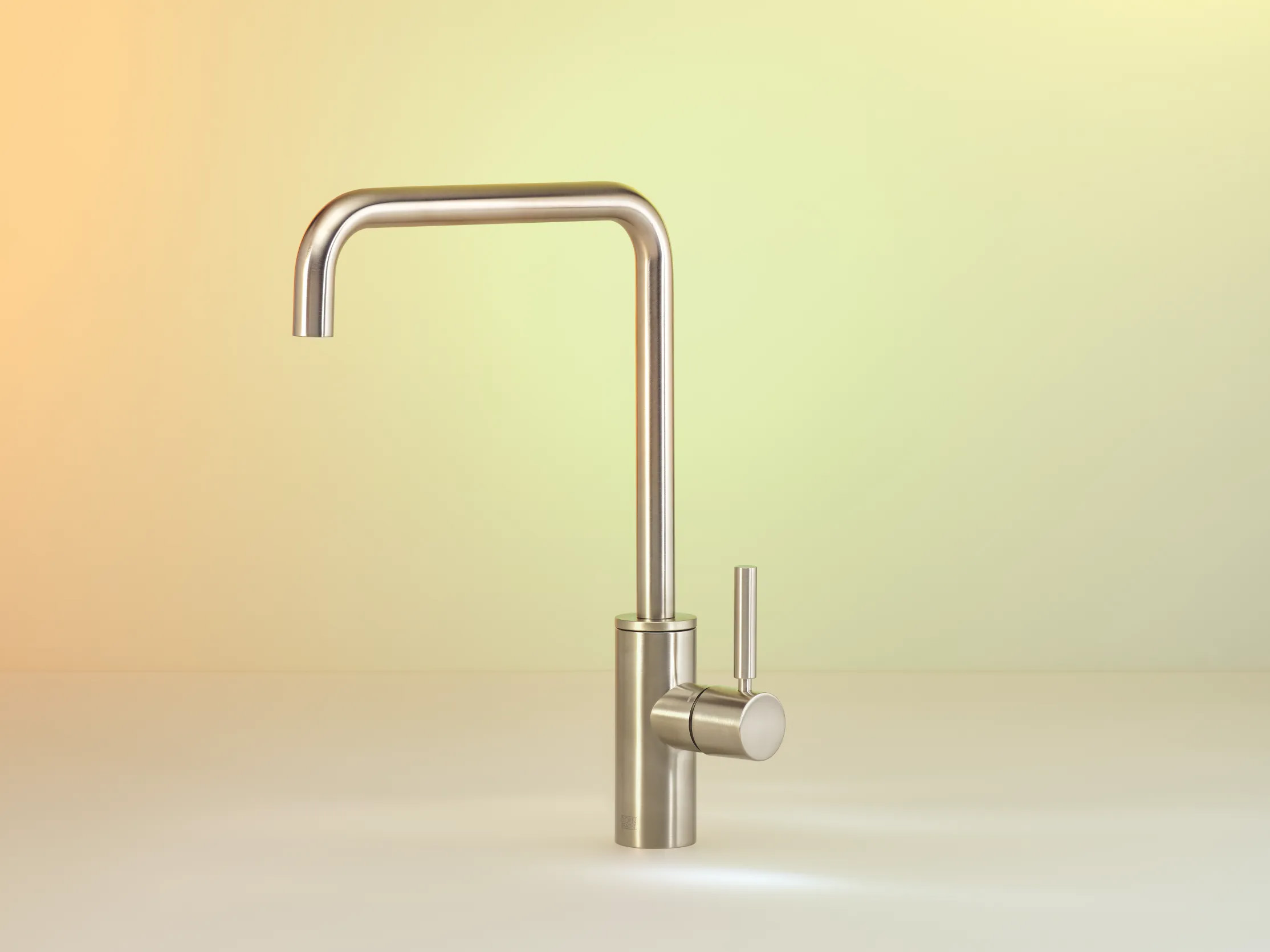 META-_SQUARE_Brushed_Champagne_01