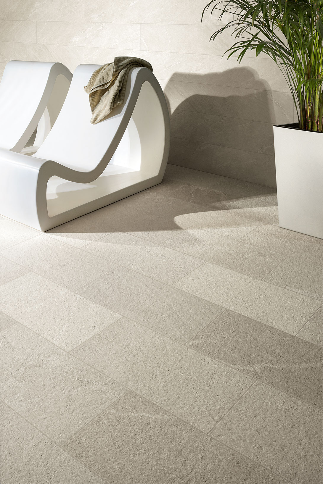 Pavimento-per-esterni_Ceramiche-Coem_Cardoso_Corda-30x60-Strutturato-Rett._Corda-30x120-Naturale-Rett.-1