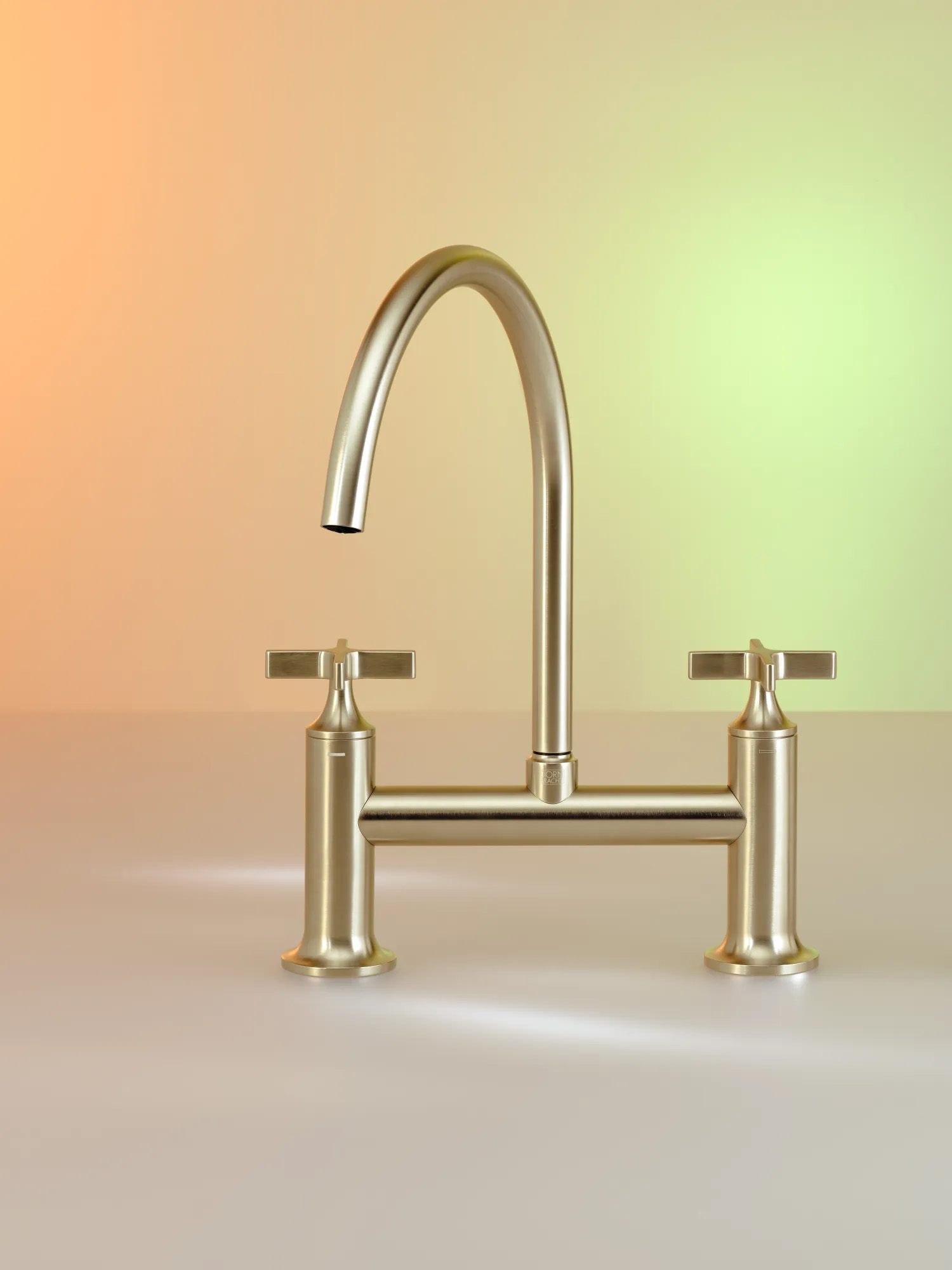 VAIA_Brushed_Durabrass_01