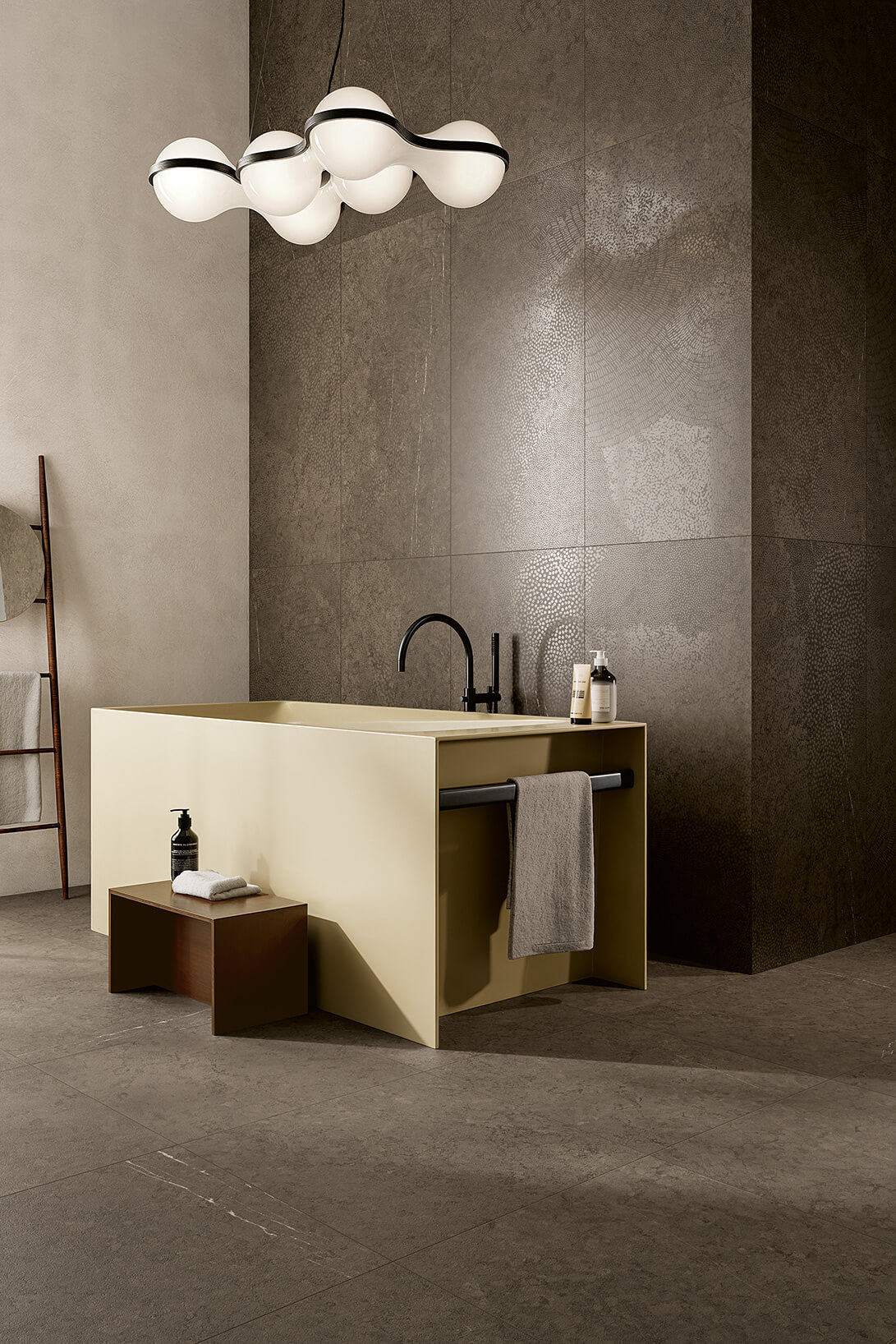 piastrelle-rivestimento-bagno_Ceramiche-Coem_Sense_Moka-604x604-Nat_Moka-Wave-604x1208-1