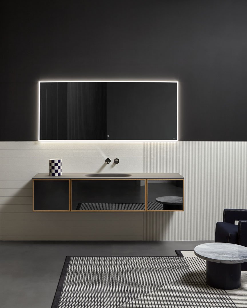 01_al_showroom_2022_04_21_riquadro_laccato_01_var_vetri_1684942364349