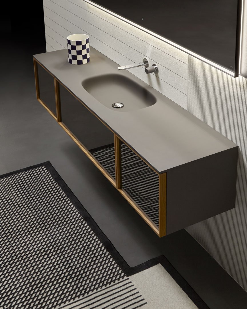 03_al_showroom_2022_04_21_riquadro_laccato_03_vetri_1684942400541