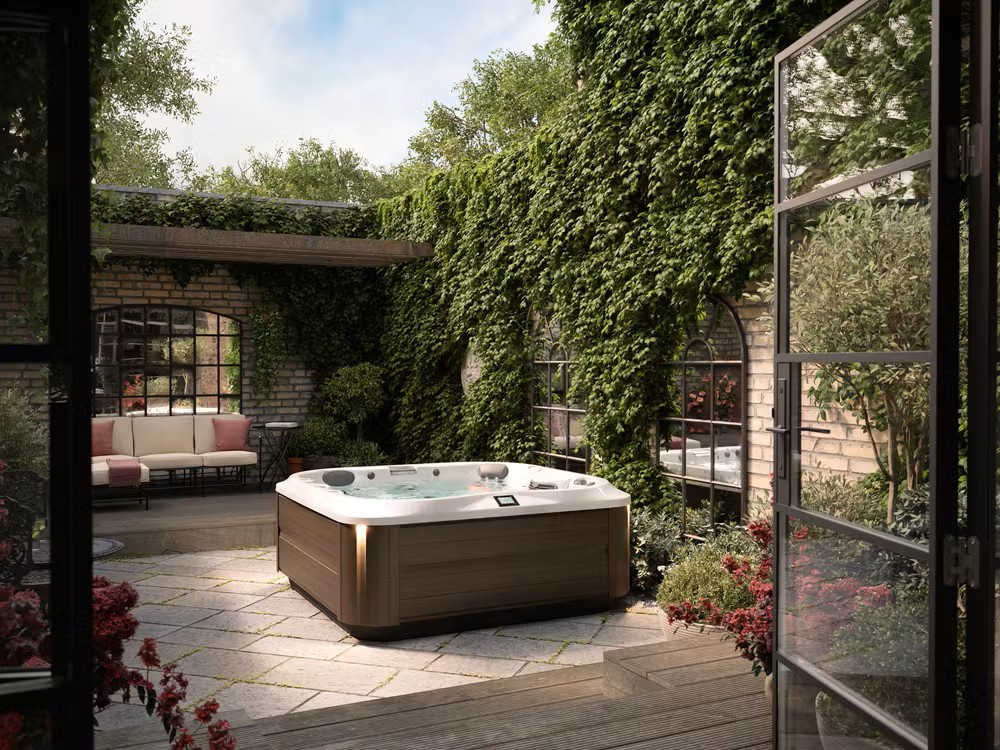 Jacuzzi - J-335 Hot Tub