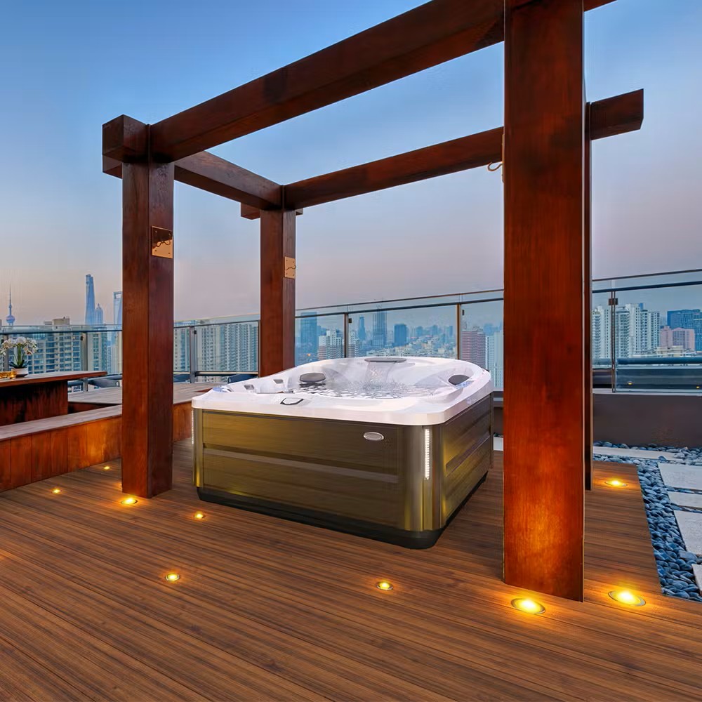 Jacuzzi - J-445 Hot Tub