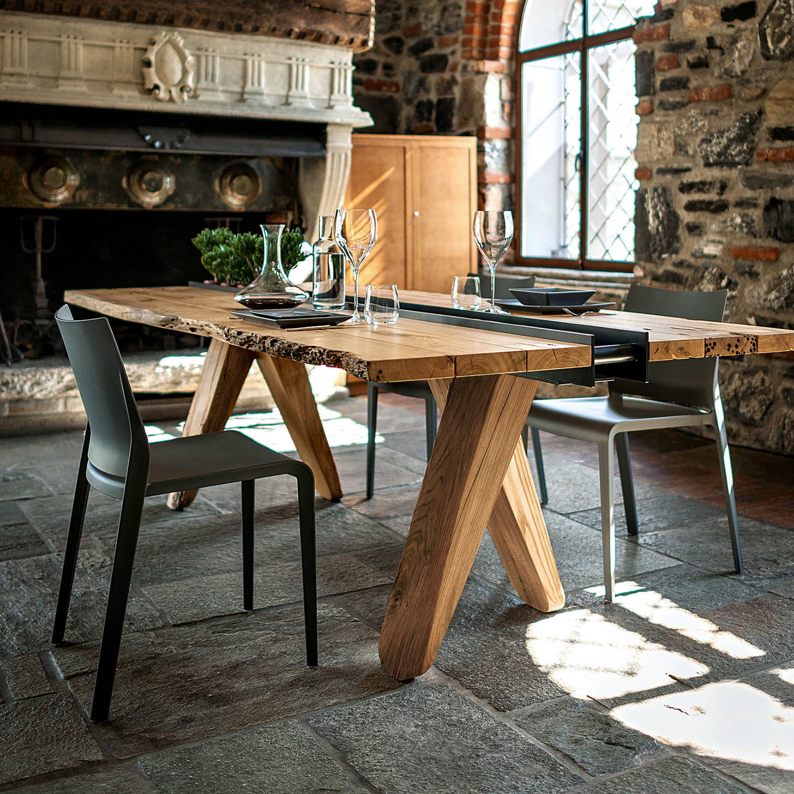 Riva 1920 - Canal BriccolaTable