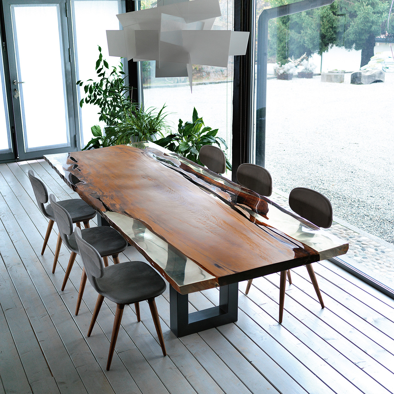 Riva 1920 - Kauri Auckland Table