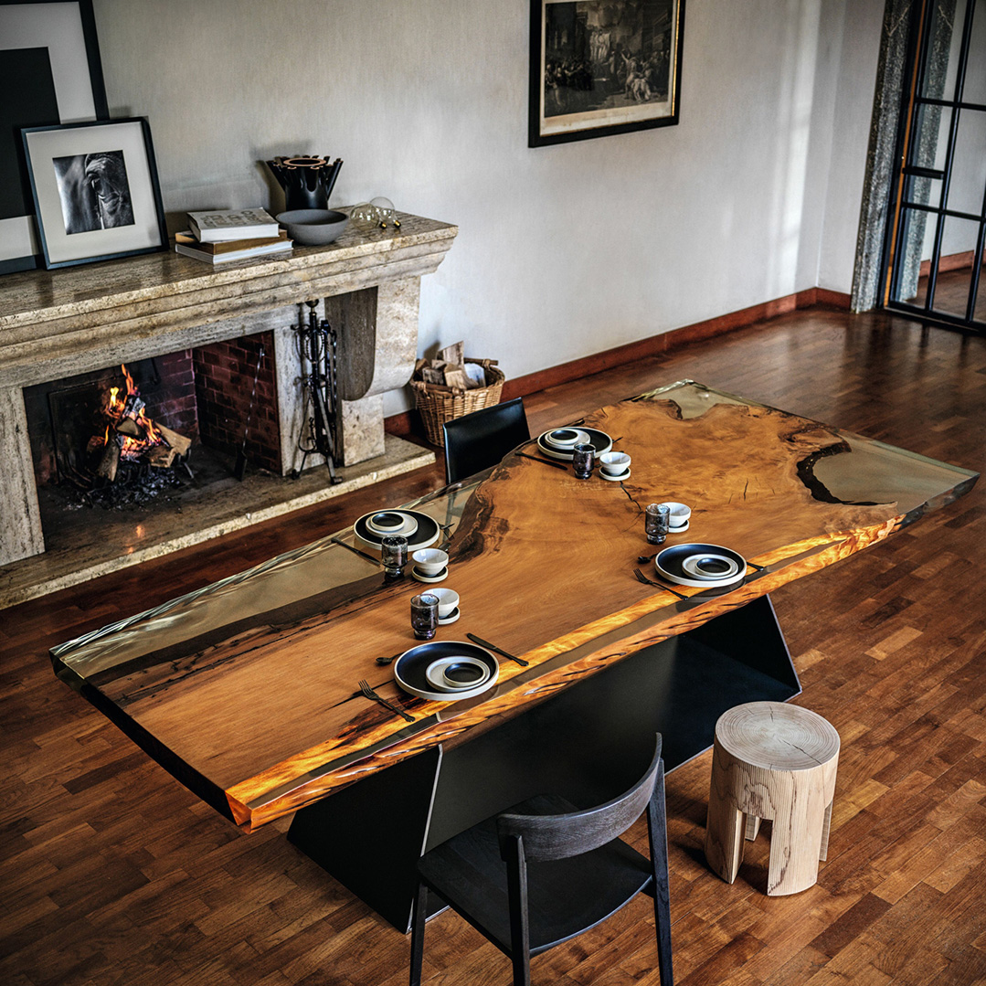 Riva 1920 - Kauri Bedrock Table