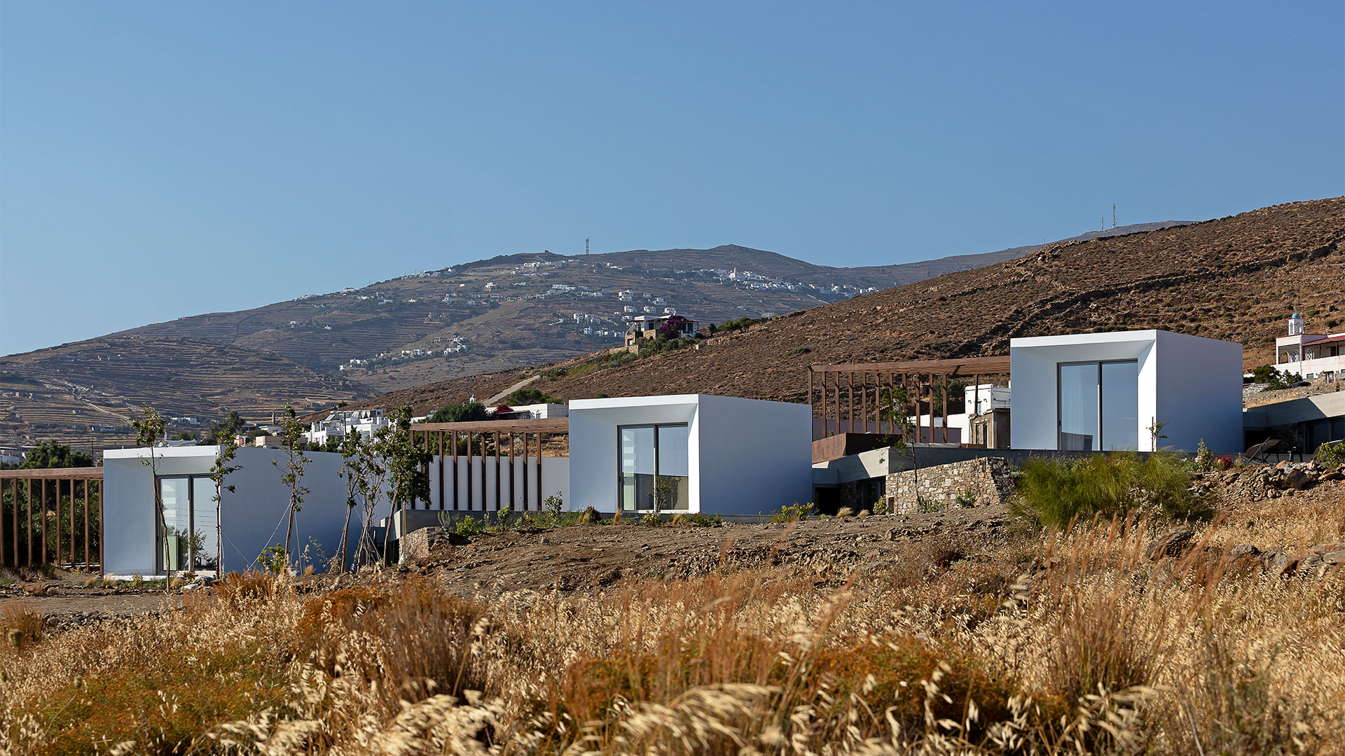 pnoes-tinos-luxury-architecture-08