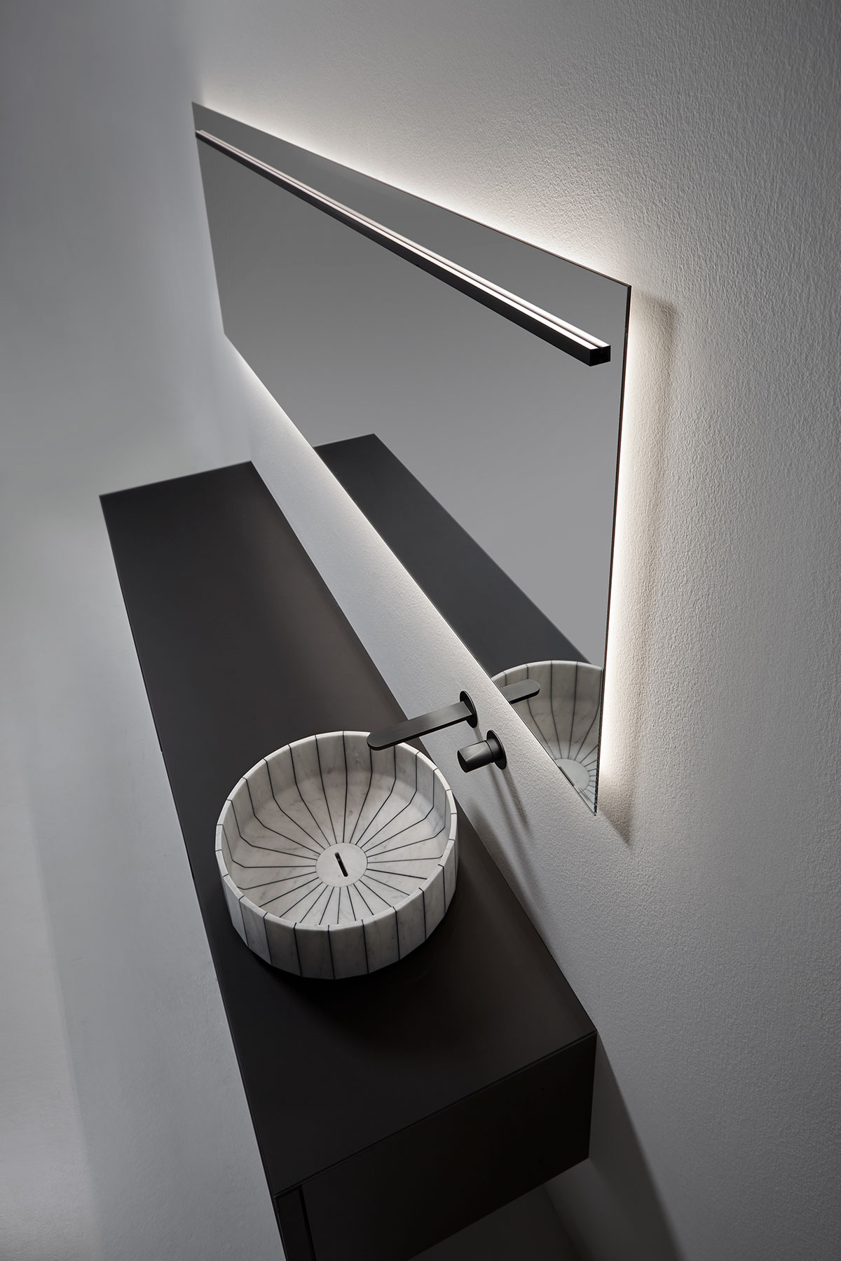 1604485638102_al_showroom_2020_05_14_lucentina_03_web