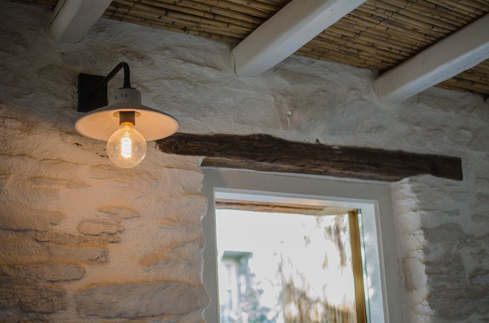 Strada_cement_wall_light_by_Urbi_et_Orbi_edit