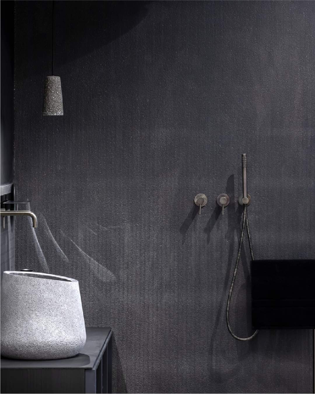 phari_concrete_pendant_lamp_texturetiles_booth_GAL