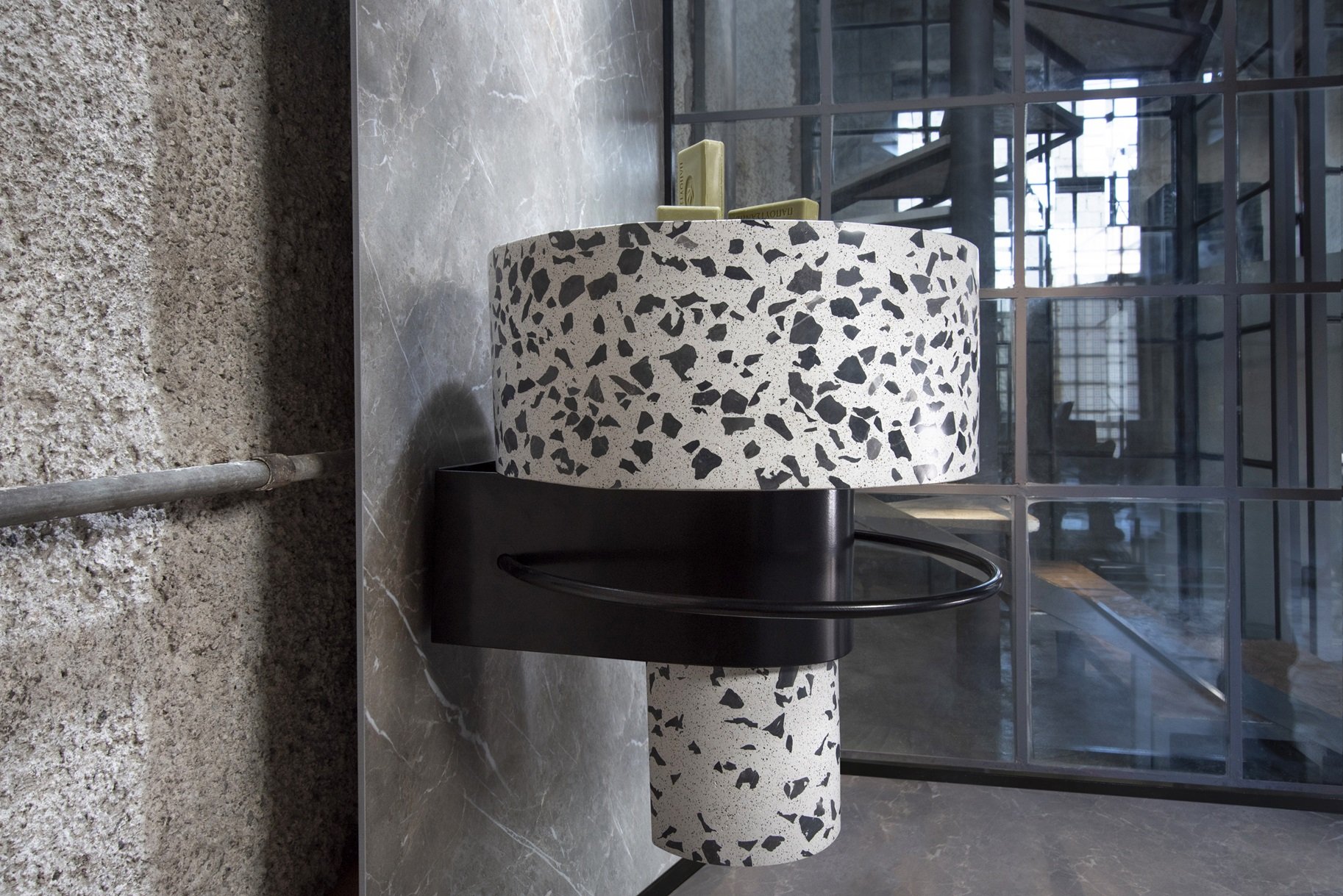 Balcony_wall_mounted_washbasin_white_terrazzo_sotiris_lazou_designstudio_for-Urbi_et_Orbi-lowres