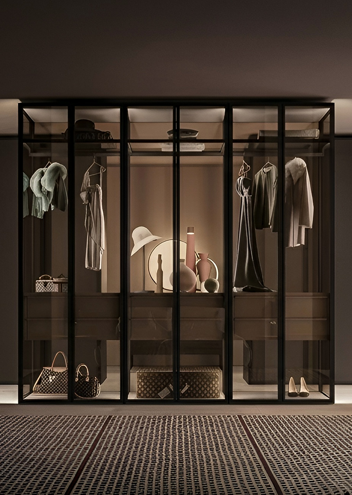 Elegant Wood & Glass - Mobile