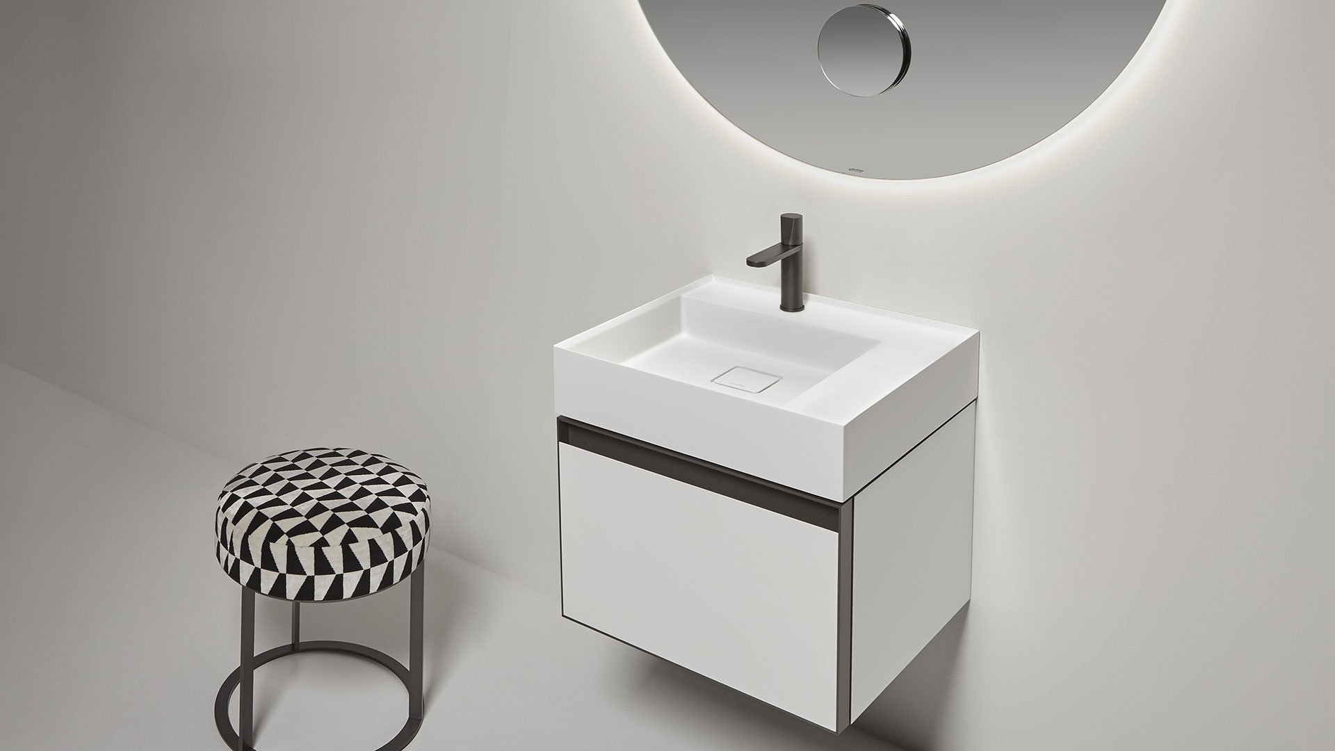 1592838077681_al_showroom_2018_05_23_atelier_54_fondo_bianco_04_gen_cassetto_chiuso