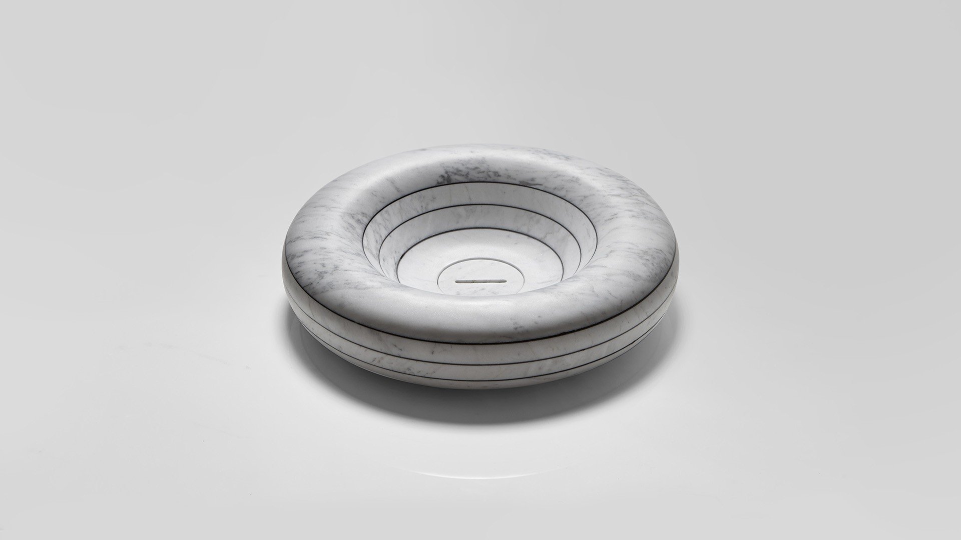 1595231445244_2_5_al_showroom_2020_03_10_gessato_orizzontale_tondo_fondo_bianco_02_web