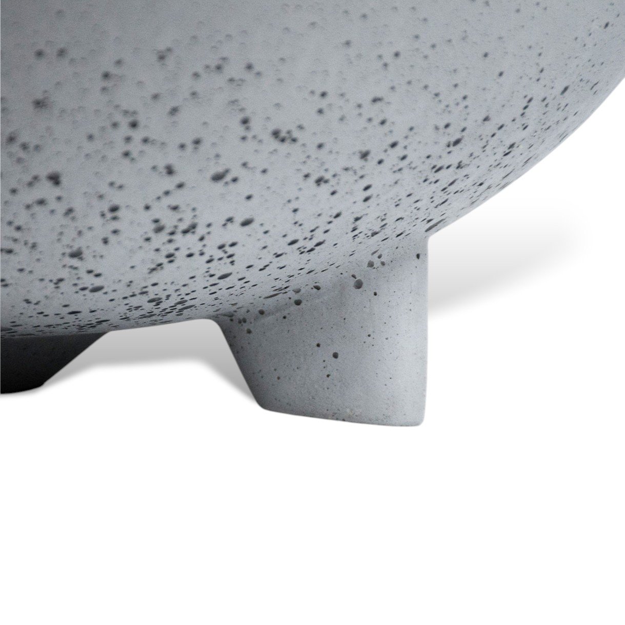 BULBO_D_GREY_detail_by_Valentino_Marengo_for_Urbi_et_Orbi_CEMENT_SINK_R_GAL-1