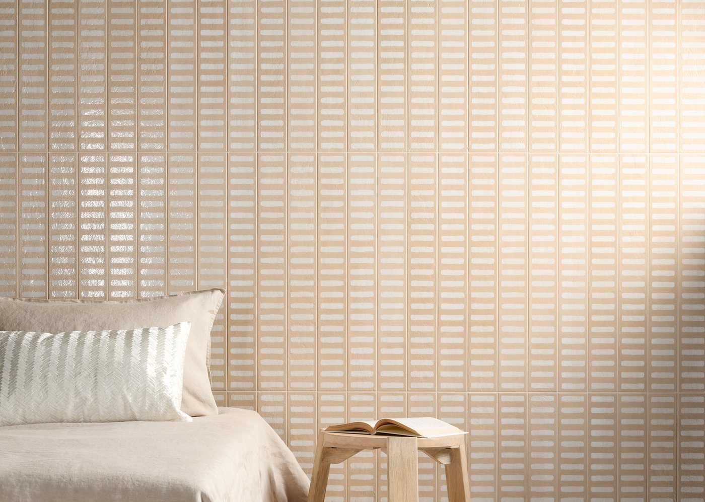 generated_MarcaCorona-Longarine-Calcecreta-Bisque-Manto-Bedroom.jpg.1400x1400_q85
