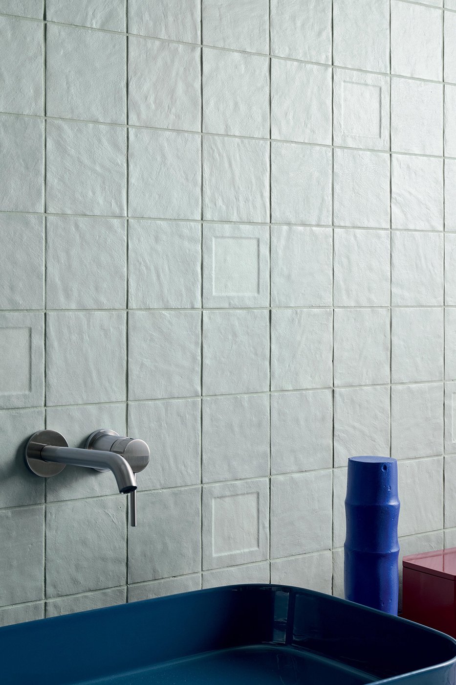generated_MarcaCorona-Miniature-Alba-Iris-Bathroom-03.jpg.1400x1400_q85