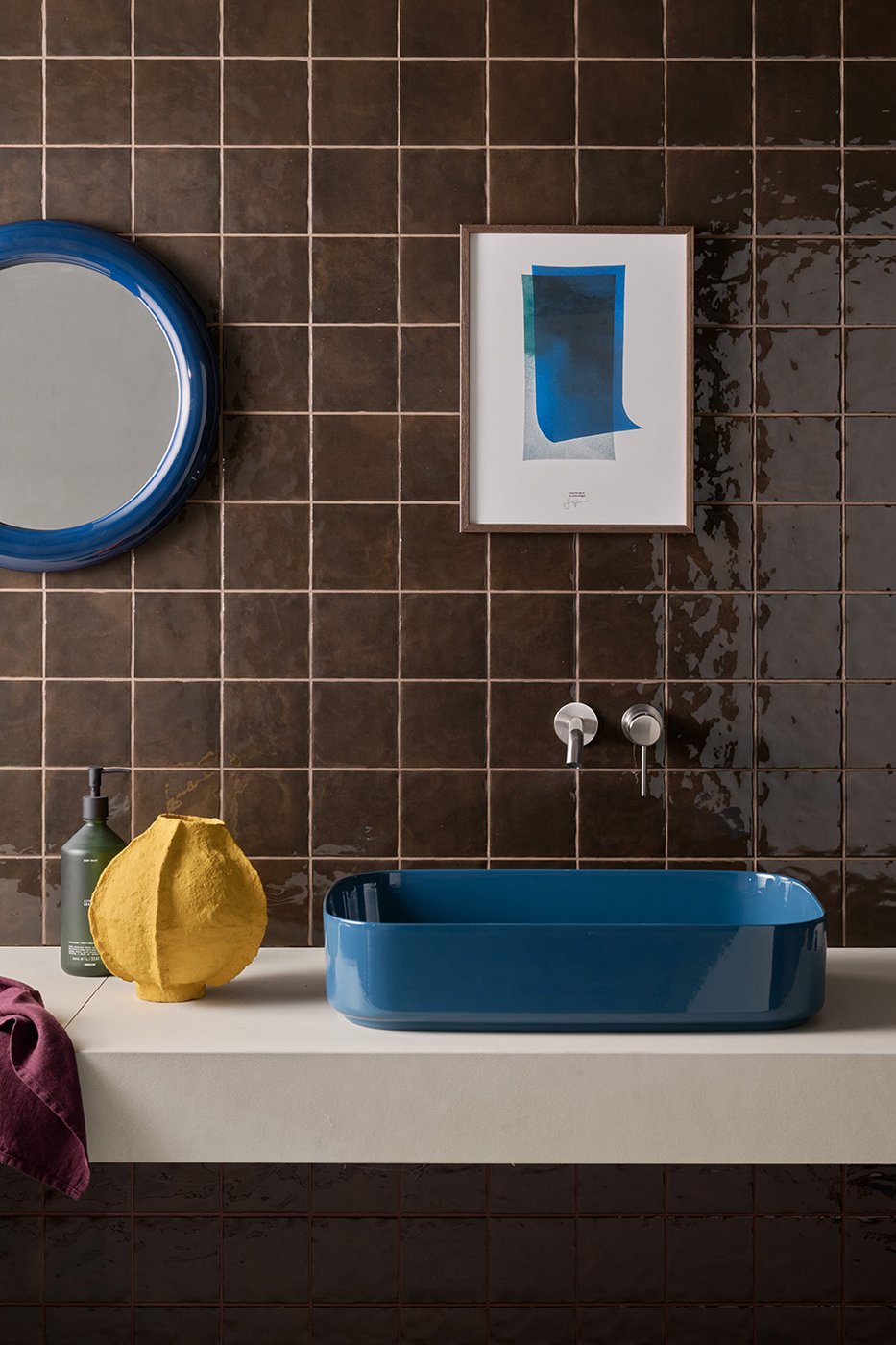 generated_MarcaCorona-Miniature-Tela-Ombra-Bathroom_01.jpg.1400x1400_q85